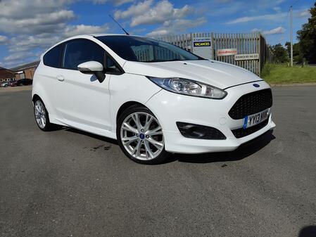 FORD FIESTA 1.6 TDCi Zetec S