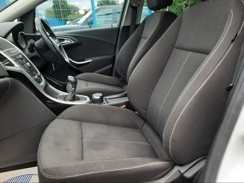 VAUXHALL ASTRA