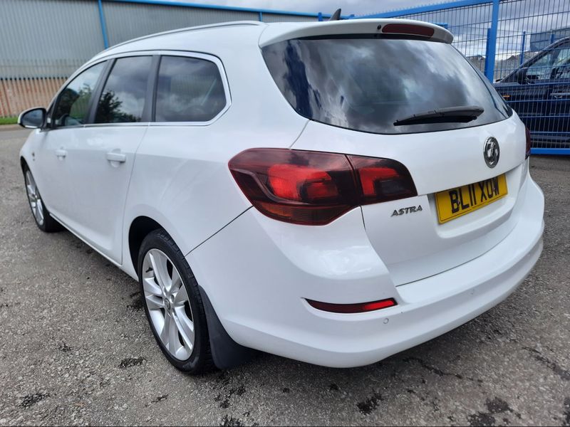 VAUXHALL ASTRA
