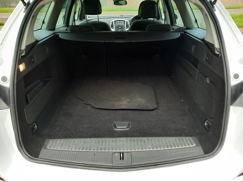VAUXHALL ASTRA